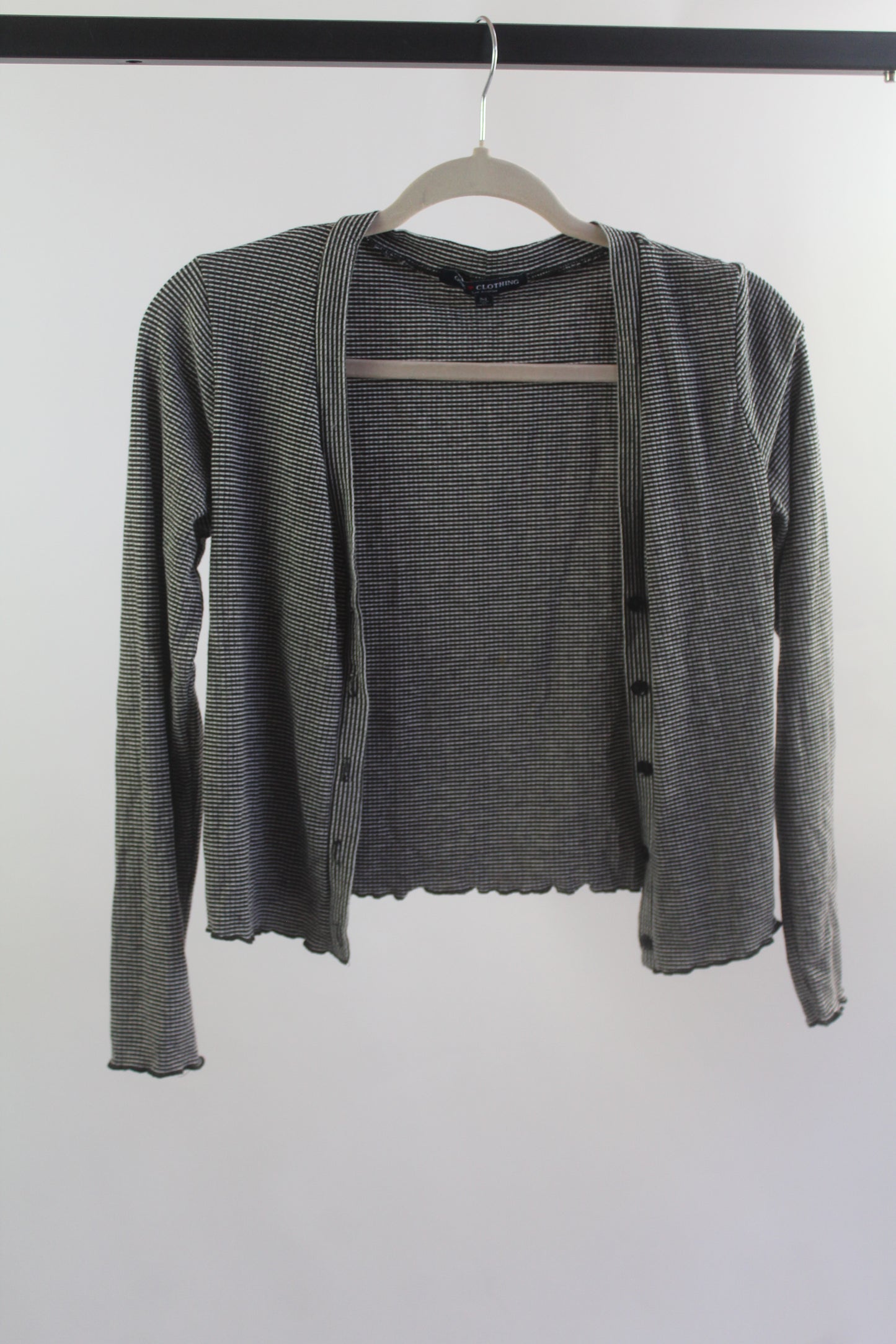 One Clothing Women's Striped Cropped Sweater Size Medium