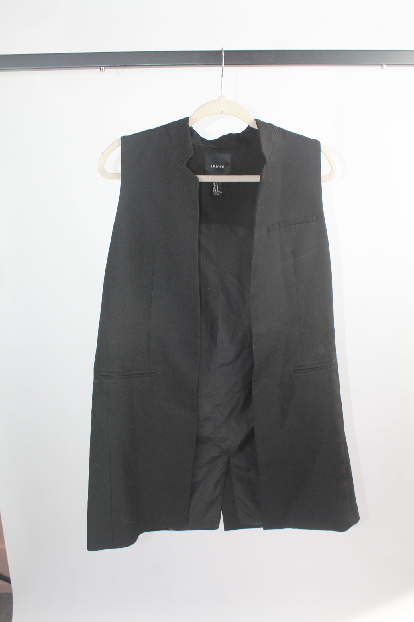 Women's Black F21 Sleeveless Blazer Size Medium
