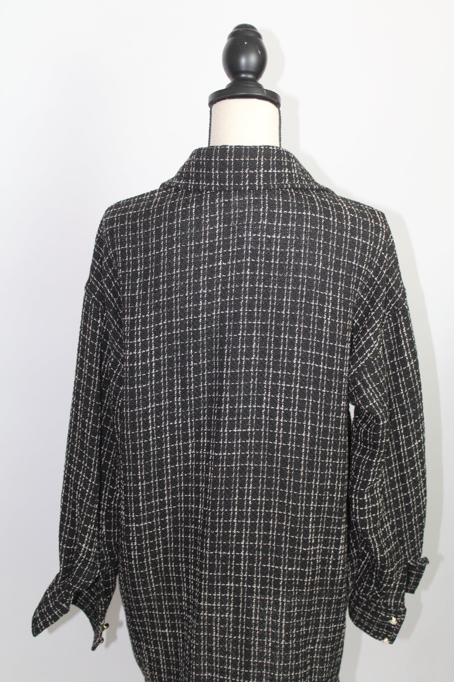 Women’s H&M Black & White Textured Knit Sweater – Size XS