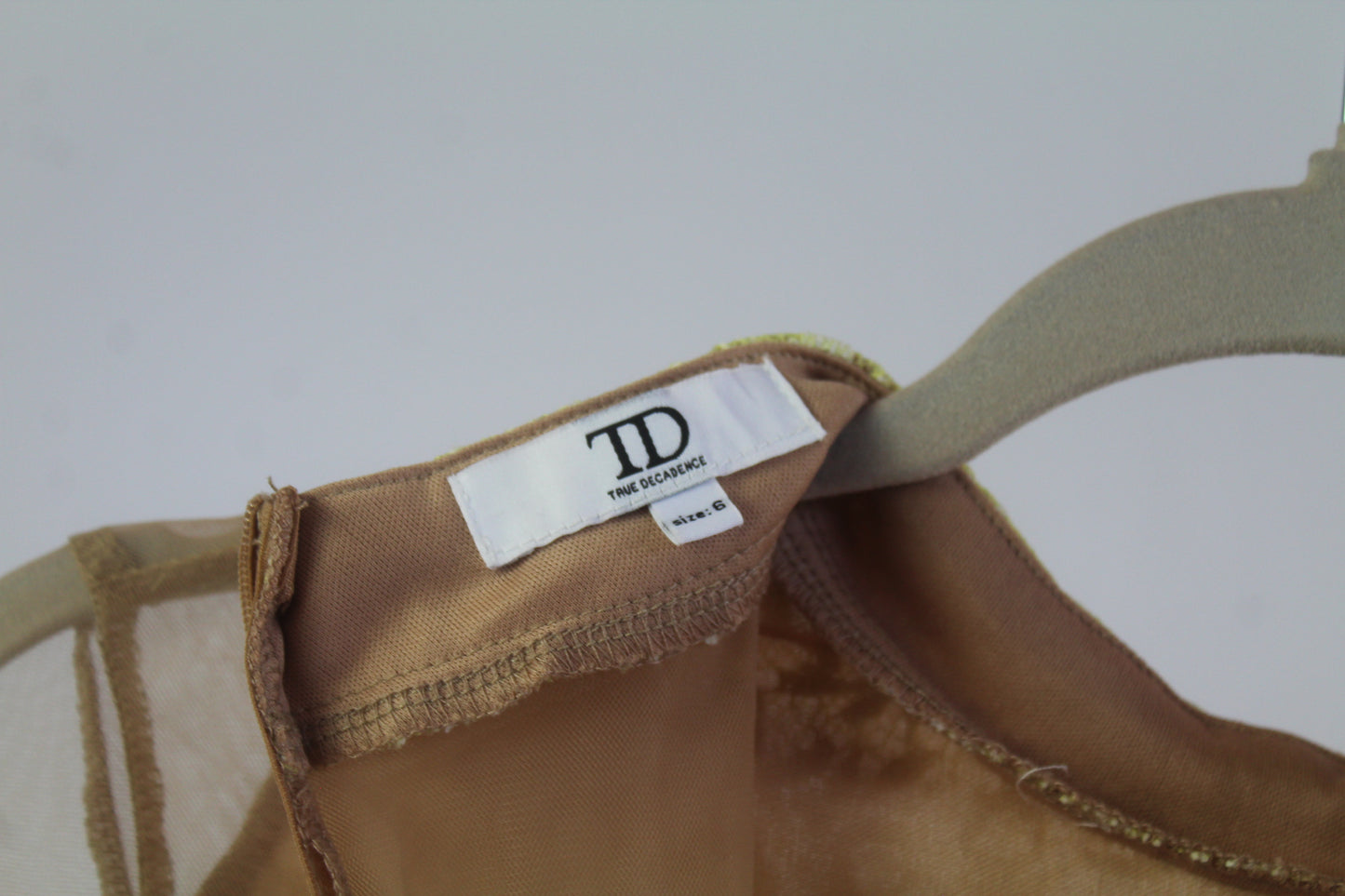 Yellow/Tan Lace Women's Mini Long Sleeve Dress Size 6