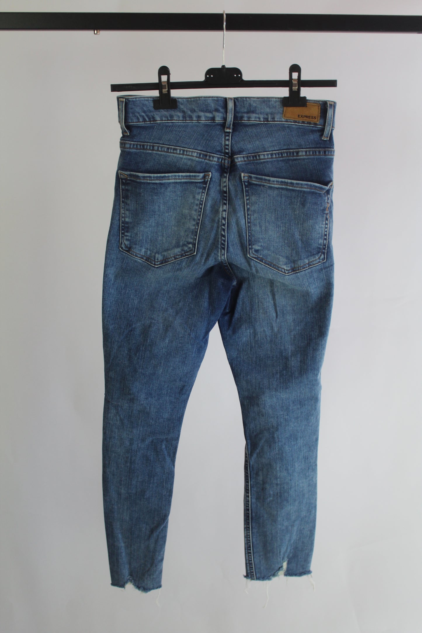 Express Women's Distressed Denim Dark Wash Skinny Jean Size 6R