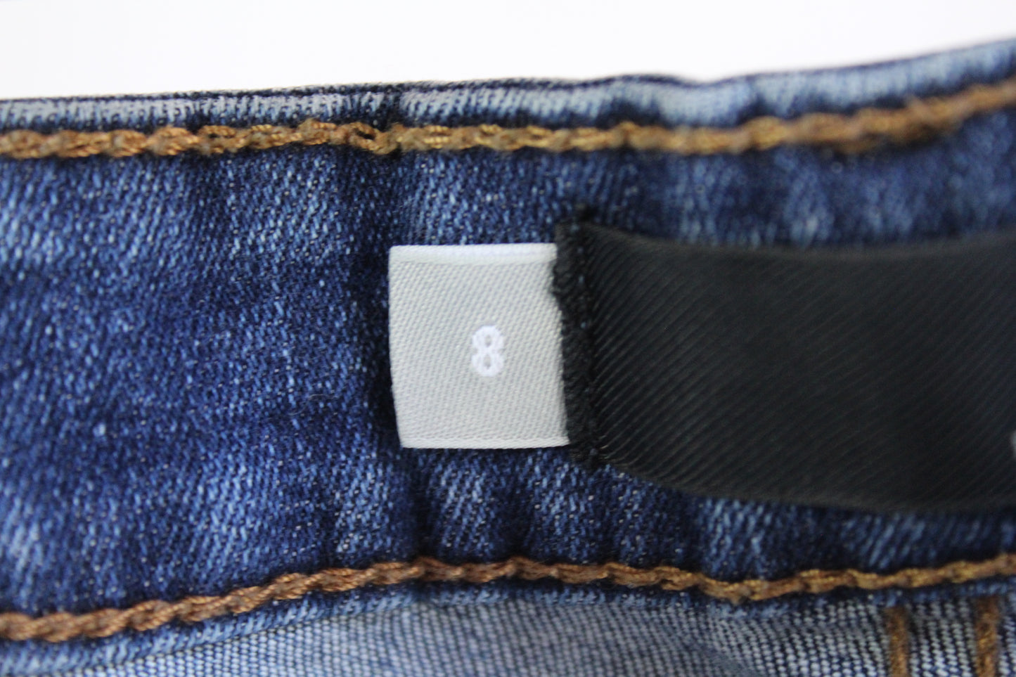 Kut Women's Dark Wash Denim Skinny Jeans Size 8  - Stretch Fabric