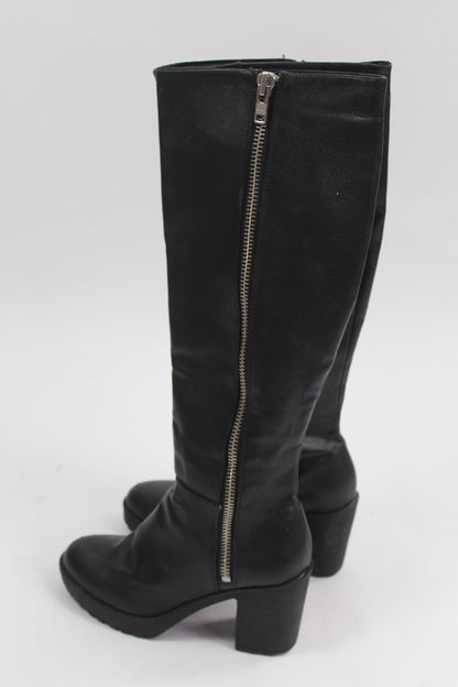 Women's Black Chunk Boots Size 38