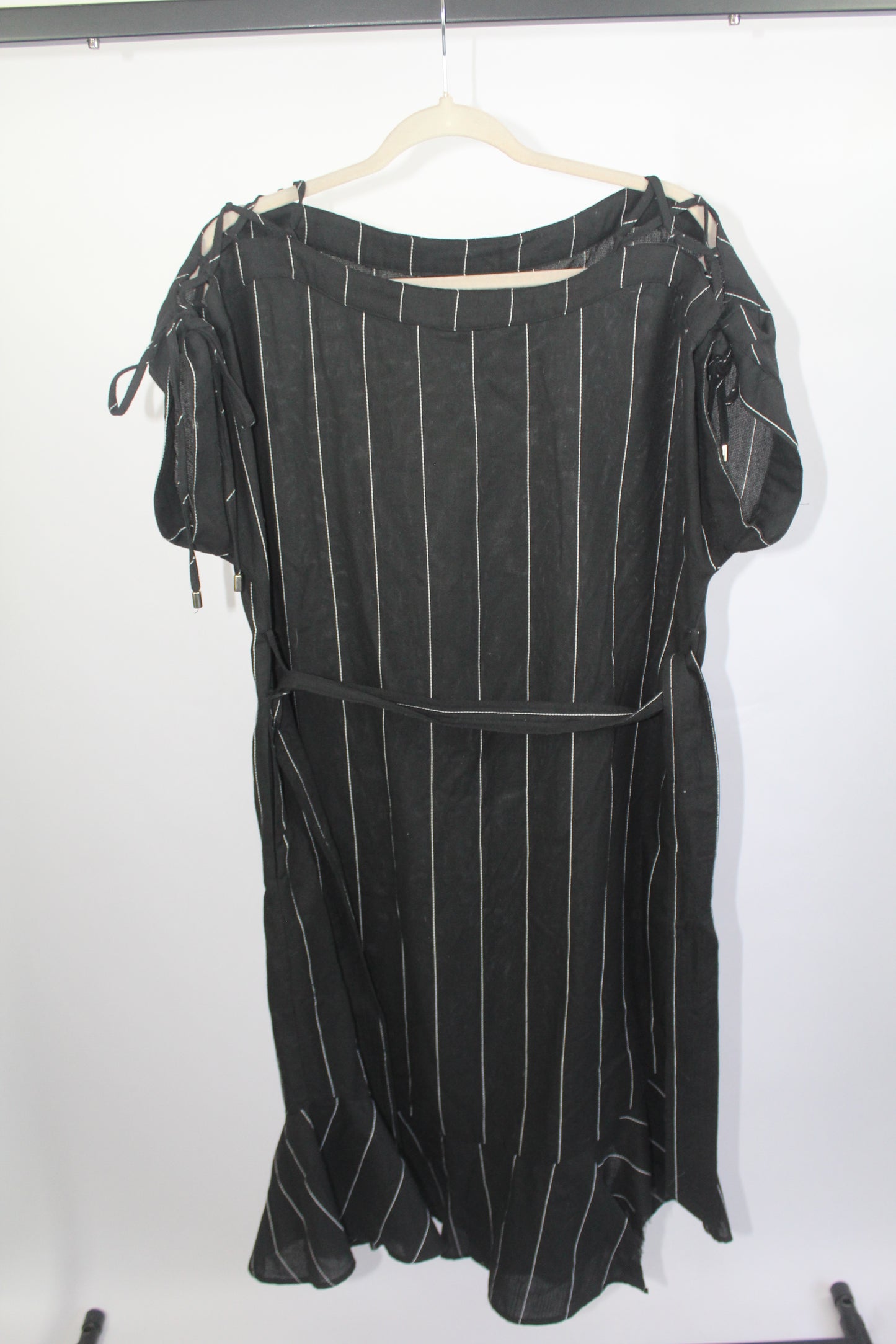 Women's Moon River Black/White Dress Size Large