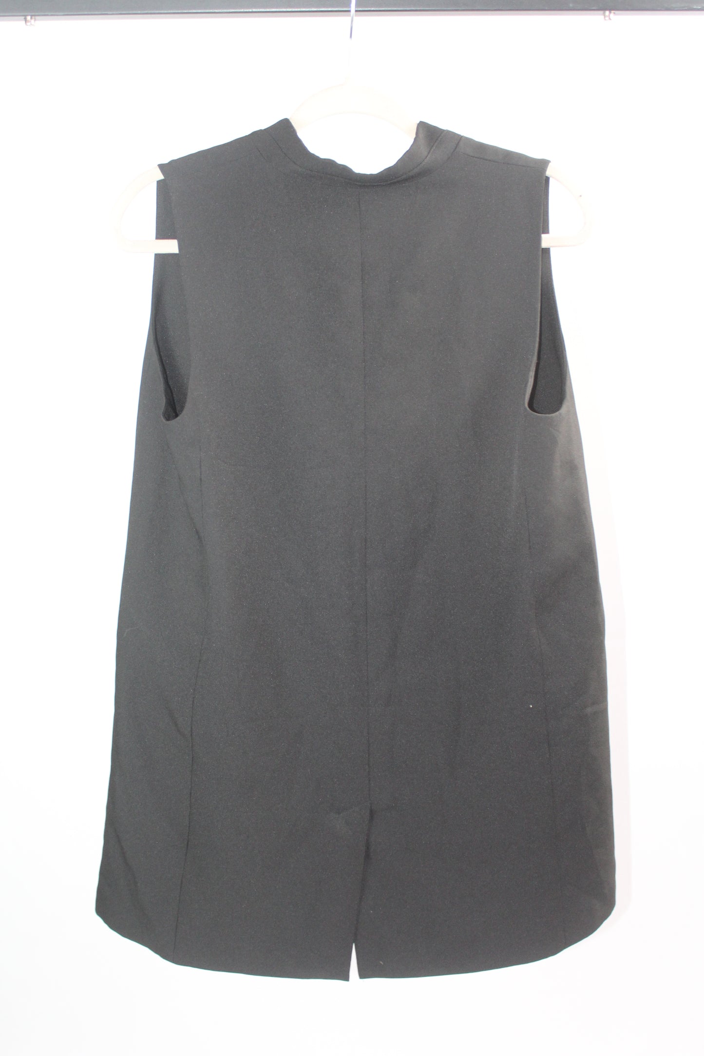 Women's Black F21 Sleeveless Blazer Size Medium