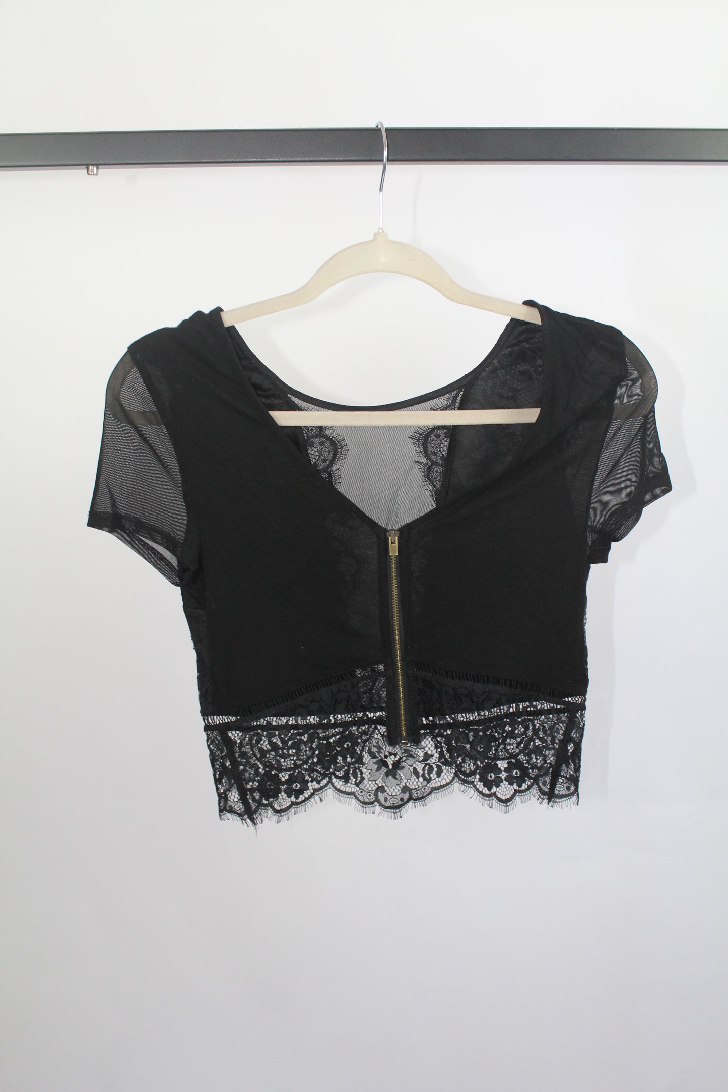 Women's Express Black Crop Top Size XS
